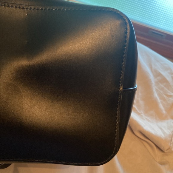 Kate Spade Red Floral Black and White Tote that comes with matching wallet - Picture 11 of 12